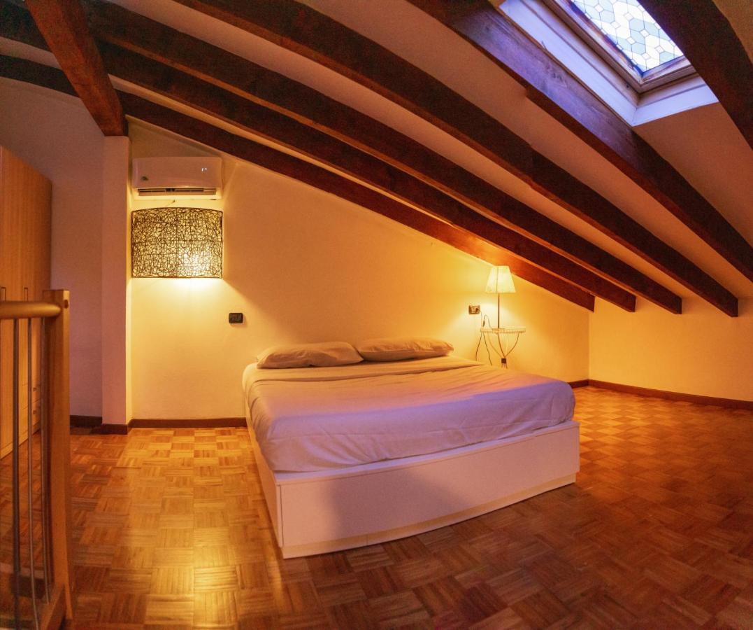 La Casa Di Ale Apartment Lecco Exterior photo